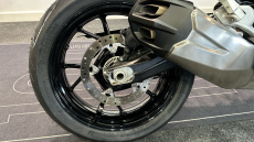 BMW F900 R